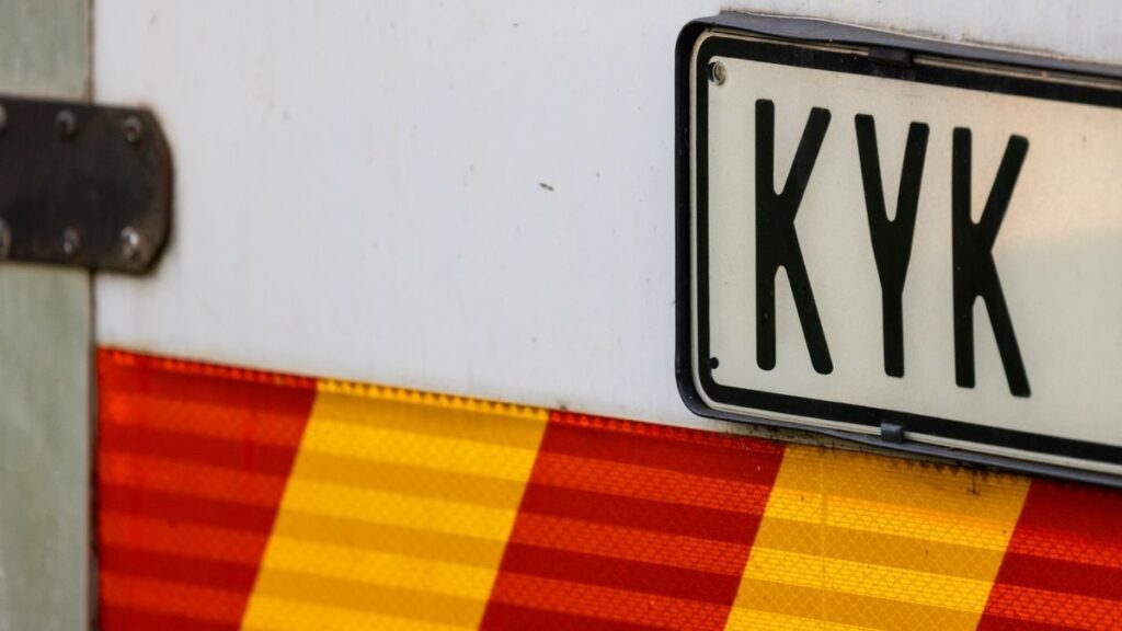 English Listening: My License Plate