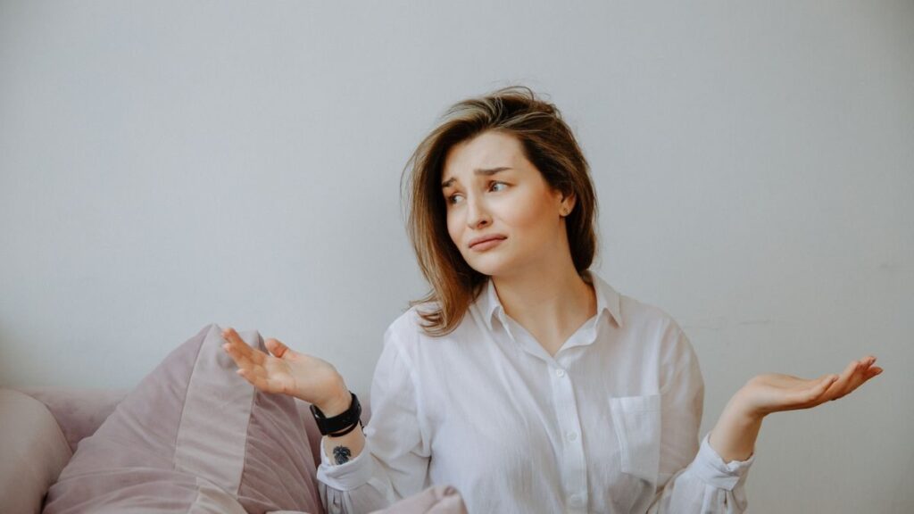 English Teacher Melanie: English Expression Explained: To Have a Chip on One’s Shoulder