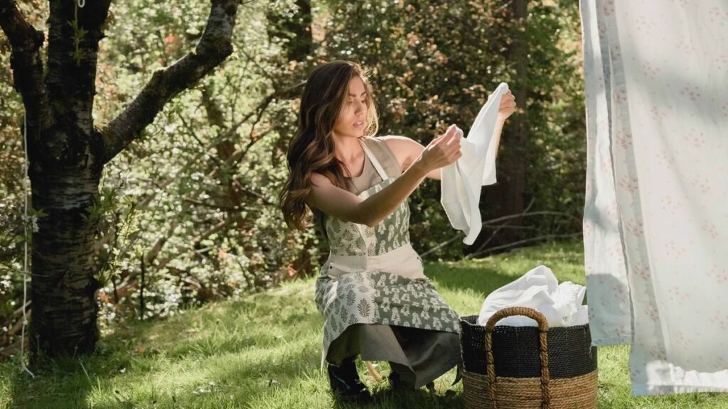 English Teacher Melanie: Expressions with ‘Laundry’ and ‘Wash’