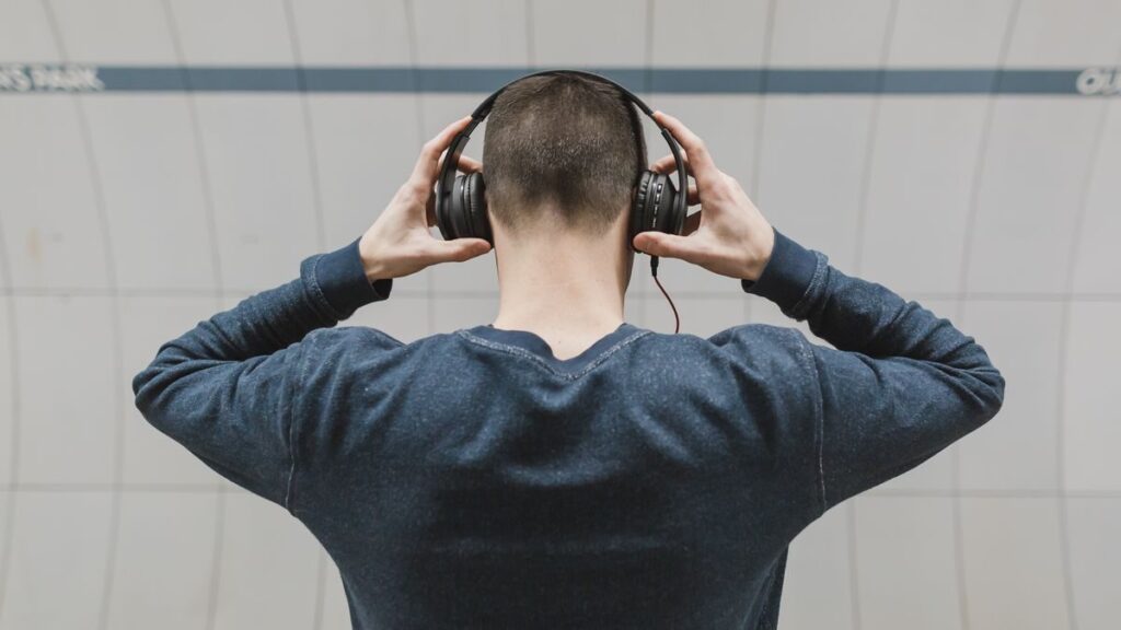 English Teacher Melanie: Listening
