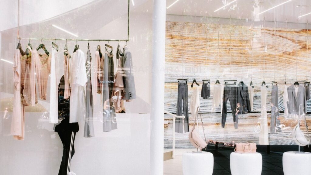 English Teacher Melanie: Vocabulary – How to Talk about Fashion!